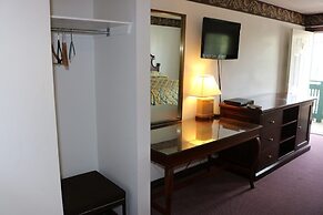 Fenelon Inn