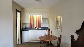 Fenelon Inn