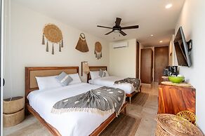 NHOA 207A Lux 2BR Condo Pool View in Aldea Zama