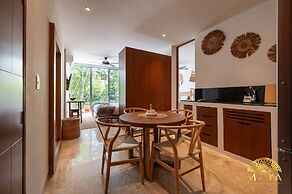 NHOA 207A Lux 2BR Condo Pool View in Aldea Zama