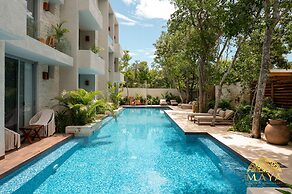 NHOA 207B Lux 1BR Condo Pool View in Aldea Zama
