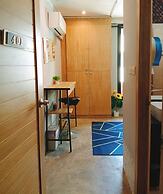 BM Loft On Nut & Massage