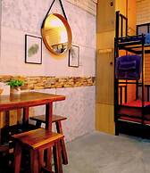 BM Loft On Nut & Massage