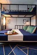 BM Loft On Nut & Massage