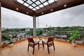 Hotel Radhika