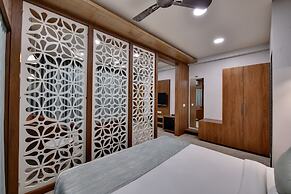 Hotel Radhika