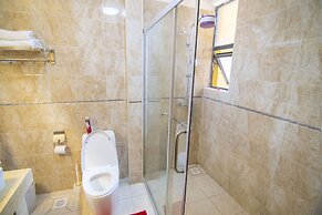 Lux Suites Silver Habor Apartments