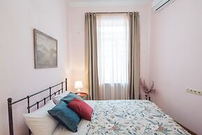 H&B apartments Machabeli