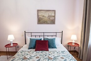 H&B apartments Machabeli