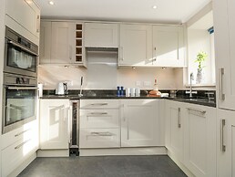 Magnolia House