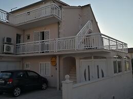Apartmani Kresic 1