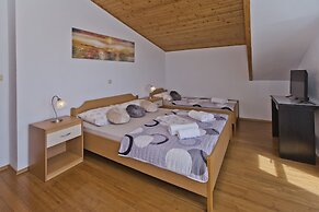 Apartmani Kresic 1
