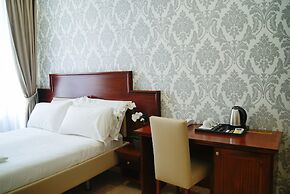 Glam Luxury Rome