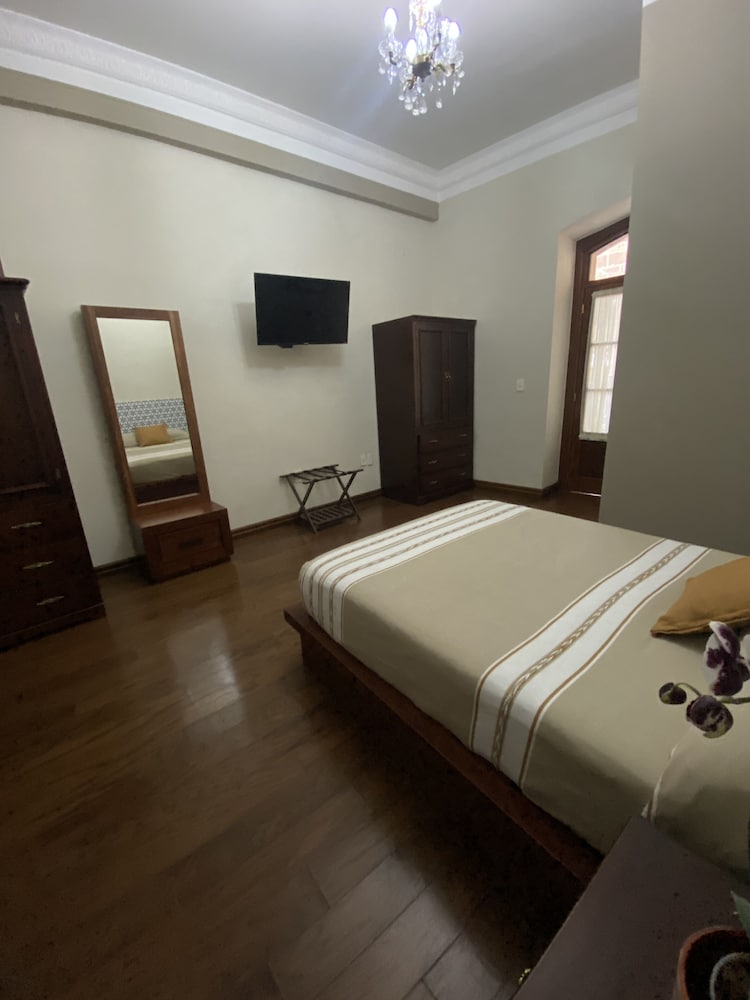 Cantera Real Hotel