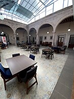 Cantera Real Hotel