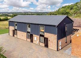 Fawn Cottage Disabled Adapted 3 Bedroom hot tub