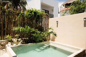 Yax Kiin Casa Boutique