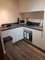 Brierley Hill - Apartment - Sleeps 2 - Parking