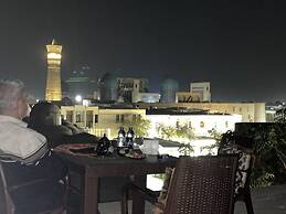 Nanosh East Hotel