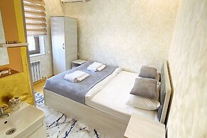 Nanosh East Hotel
