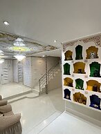 Nanosh East Hotel