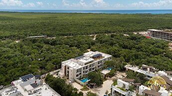 NHOA 207C Lux 1BR Condo Pool View at Aldea Zama