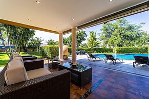 Luxury 6 Bed Mansion - CAS