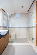 Natcha Pool Villa by Warin