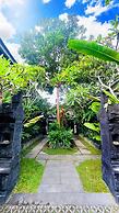 Frangipani Villa Jingga at Berawa
