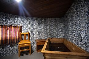 Hotel Gakyidiana