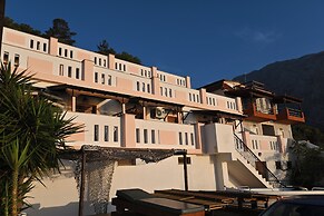Nereides Seaside Apartments