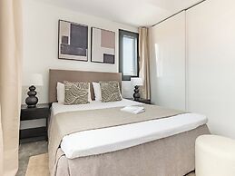 Sanders Evolution 2 Lovely 2 Bedroom Apartment With Balcony