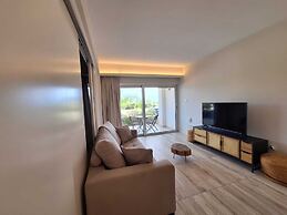Emerald Bay Suites