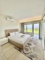 Emerald Bay Suites