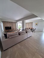 Emerald Bay Suites