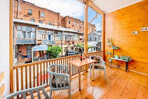 H&B apartments Qolga