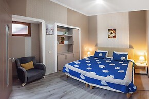 H&B apartments Qolga