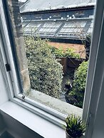 Beautiful one bed Apartment in Glasgow West End