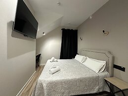 CC Opera Suites