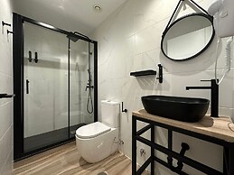 CC Opera Suites