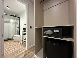 CC Opera Suites