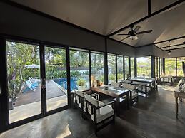 Sannot Riverside Boutique Hotel