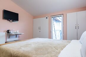 H&B apartments Laghidze