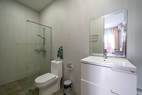 Luxury and Playful 5 Bed Pool Villa - CC