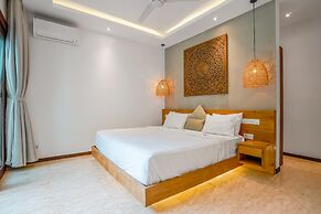 Frangipani Villa Putih at Berawa