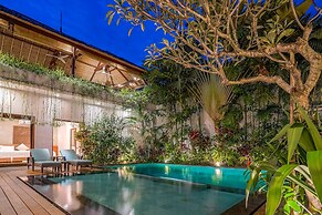 Frangipani Villa Putih at Berawa