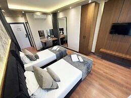 Grand Uskudar Hotel