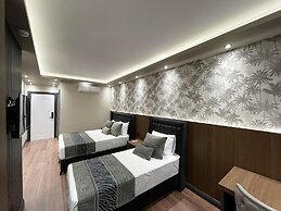 Grand Uskudar Hotel