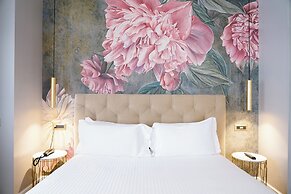 The Unique Hotel