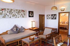 Chonor House